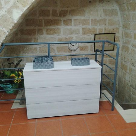 Casa Vacanza Nel Cuore Della Pietra Barletta Exteriér fotografie