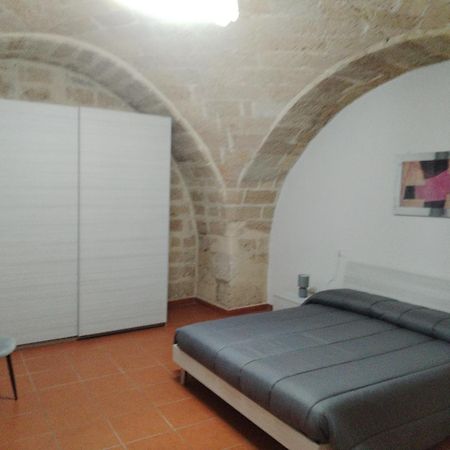 Casa Vacanza Nel Cuore Della Pietra Barletta Exteriér fotografie