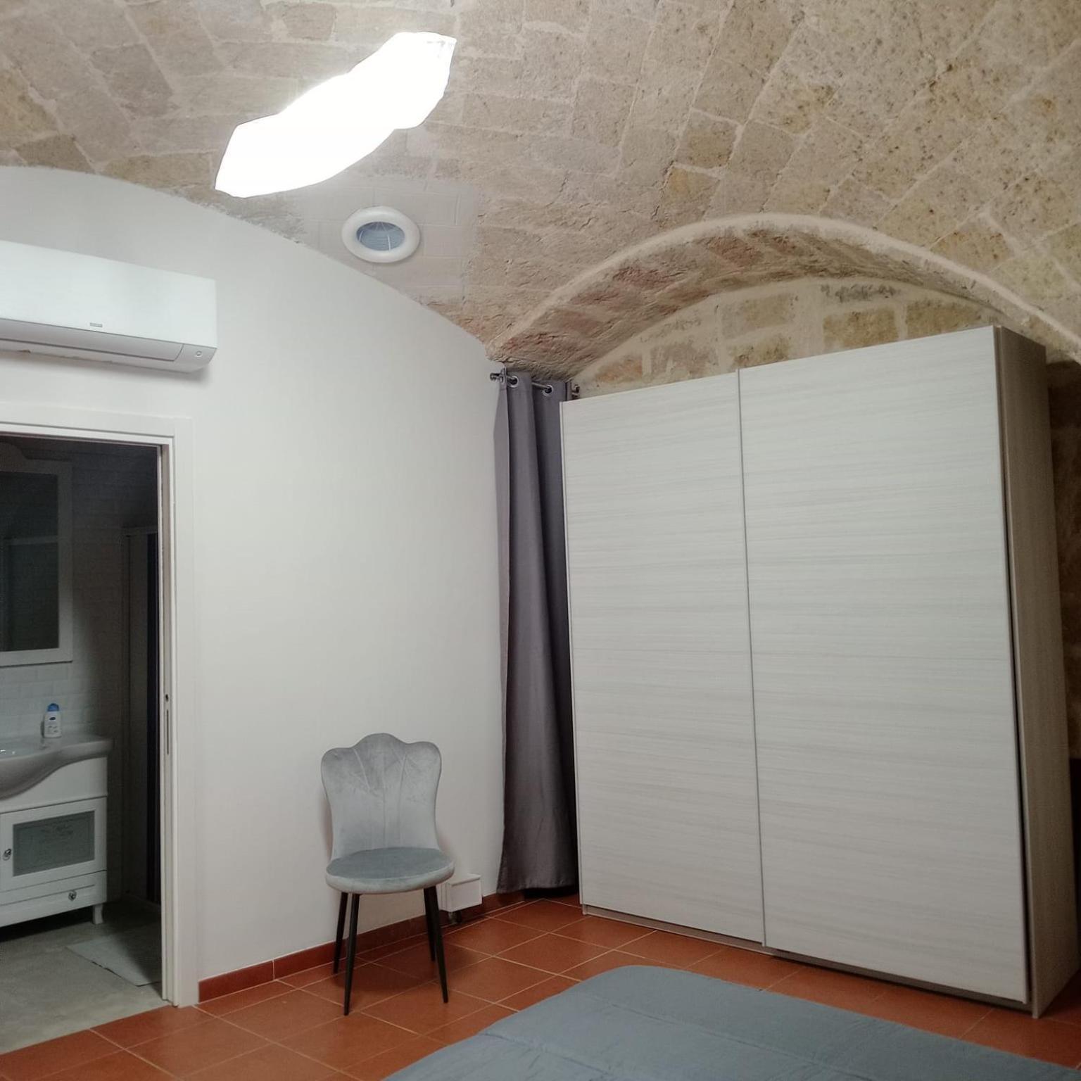 Casa Vacanza Nel Cuore Della Pietra Barletta Exteriér fotografie